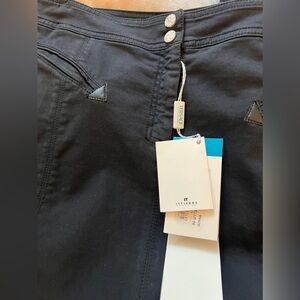 NWT VERSACE COUTURE Black
MIDI KNEE LENGTH DENIM PENCIL SKIRT SZ 30 eu44